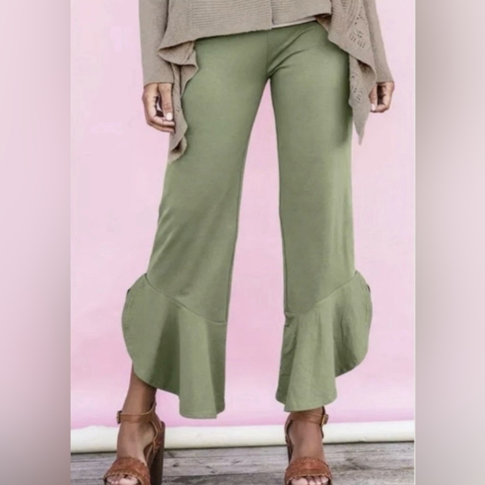 MATILDA JANE Olive Branch Ruffle Bottom Ankle Pants size L Womens